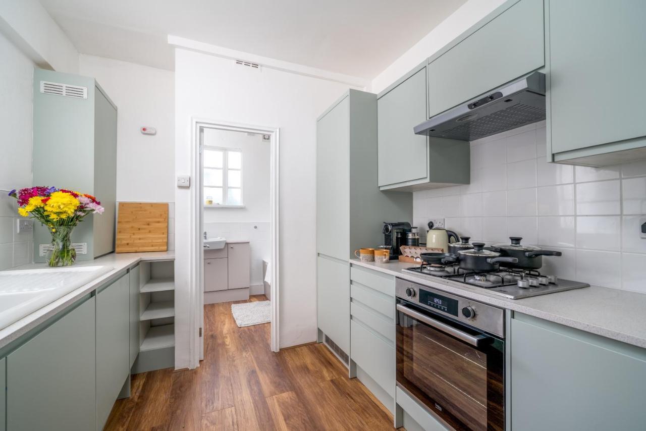 Appartamento Bright West Hampstead Retreat Londra Esterno foto