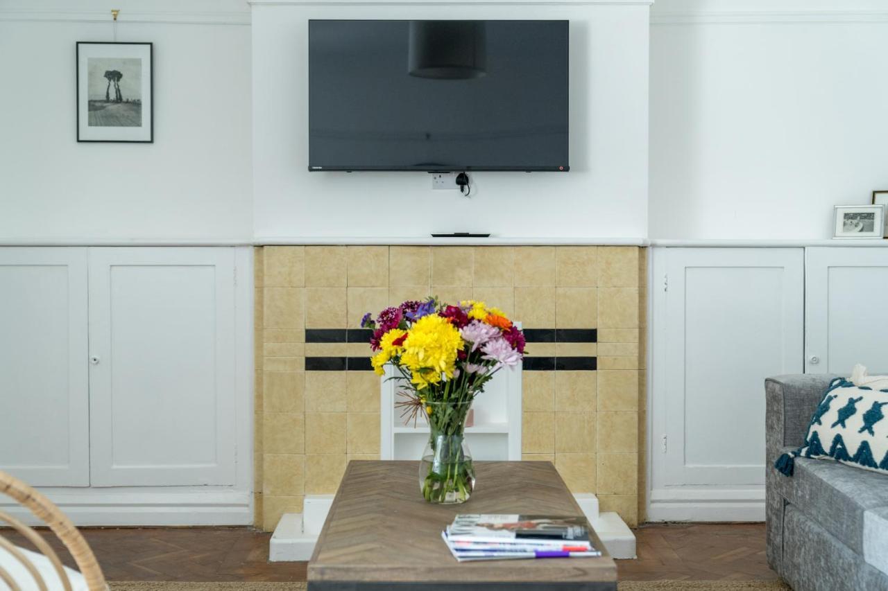 Appartamento Bright West Hampstead Retreat Londra Esterno foto